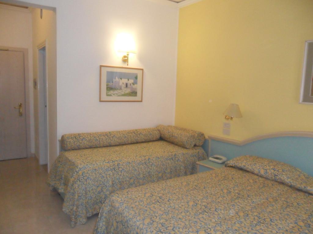 Hotel Solemare Beach & Beauty Spa Ischia Room photo